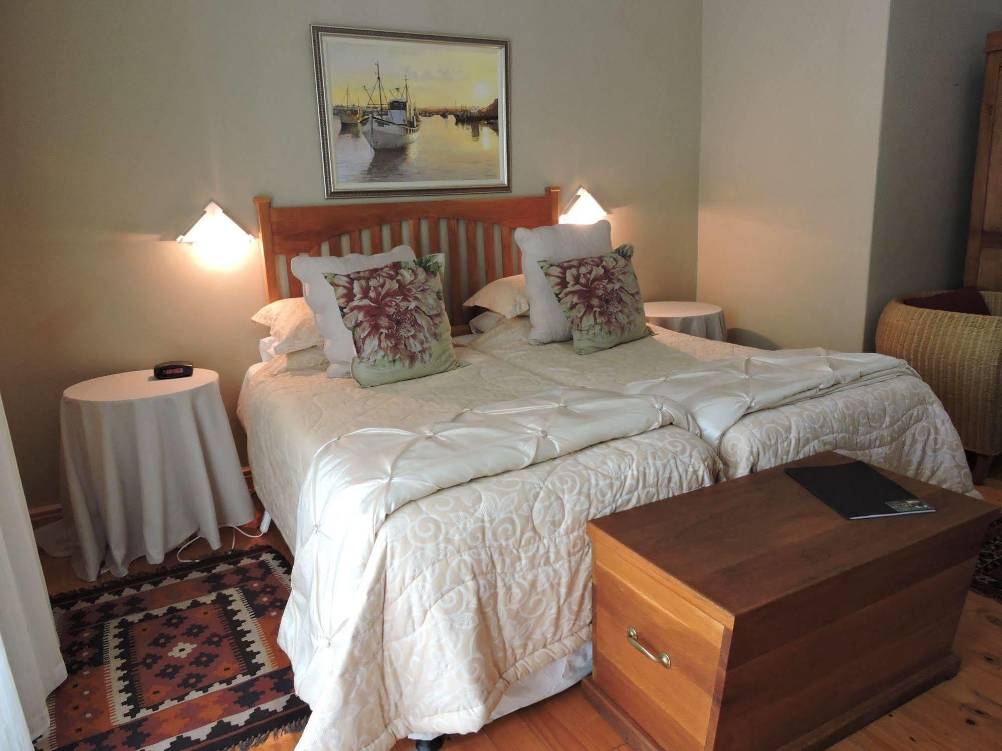 Bed and Breakfast Adley House à Oudtshoorn Extérieur photo
